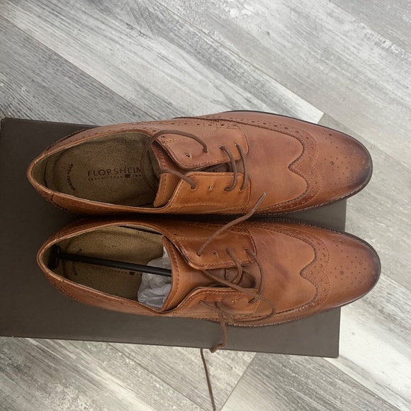 Florsheim Montinaro Wingtip Oxford (Style #11737) in Cognac